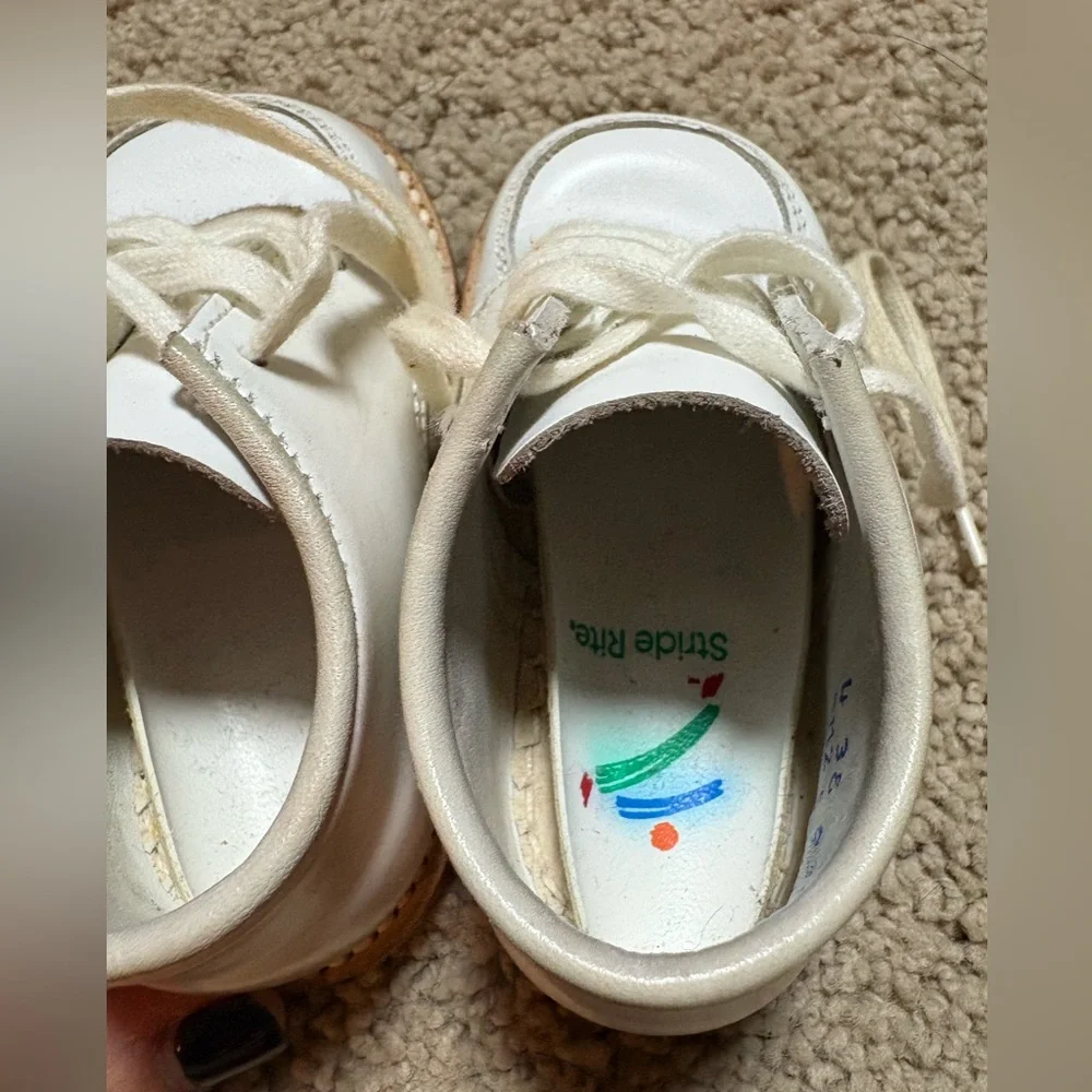 Stride Rite toddler walking shoes vintage size 3E (wide)